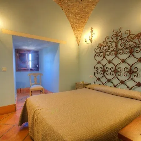Tugasa Castillo De Castellar Country house